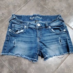 Ariya jean shorts cutoff 5/6 size